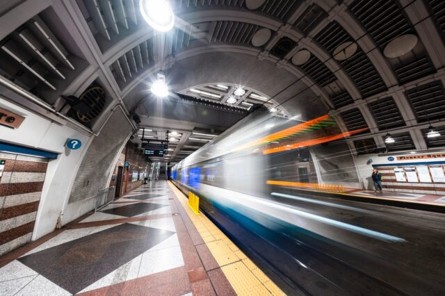 Had some fun shooting with the @venuslaowa AF 10mm f/2.8 lens on my way home Tuesday. With the IBIS, I was able to get shutter speeds down to 1/3 sec to catch motion blur. Definitely a unique perspective.